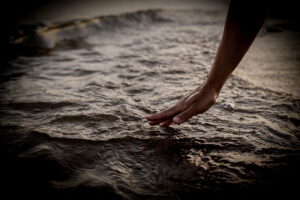 Depressão ou tristeza? Compreendendo o sofrimento humano com base em evidências